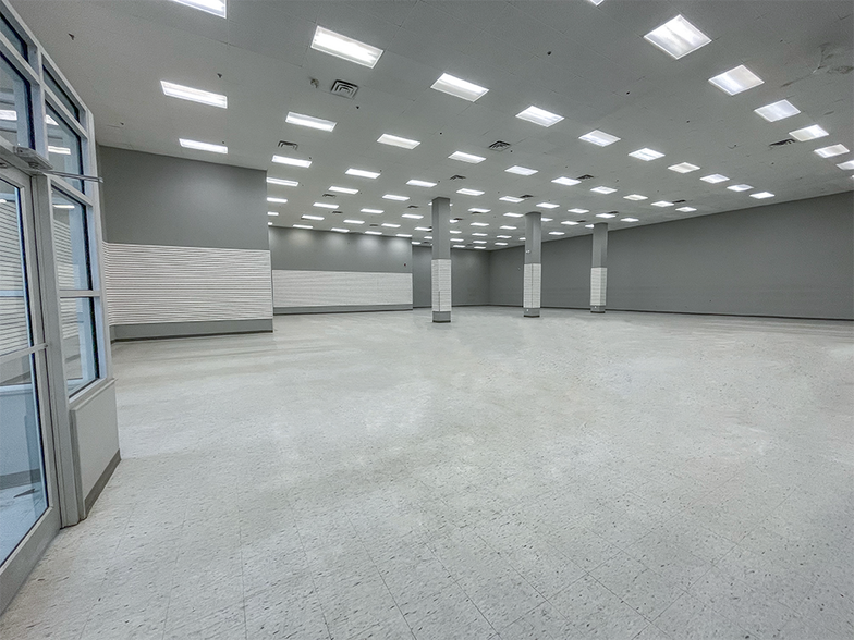 More Photos Of 5239 53rd Ave, Red Deer Freestanding For Lease