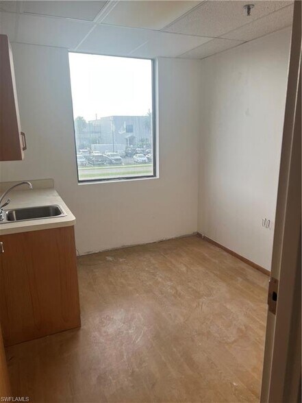 More Photos Of 2525 Harbor Blvd, Port Charlotte Medical For Lease