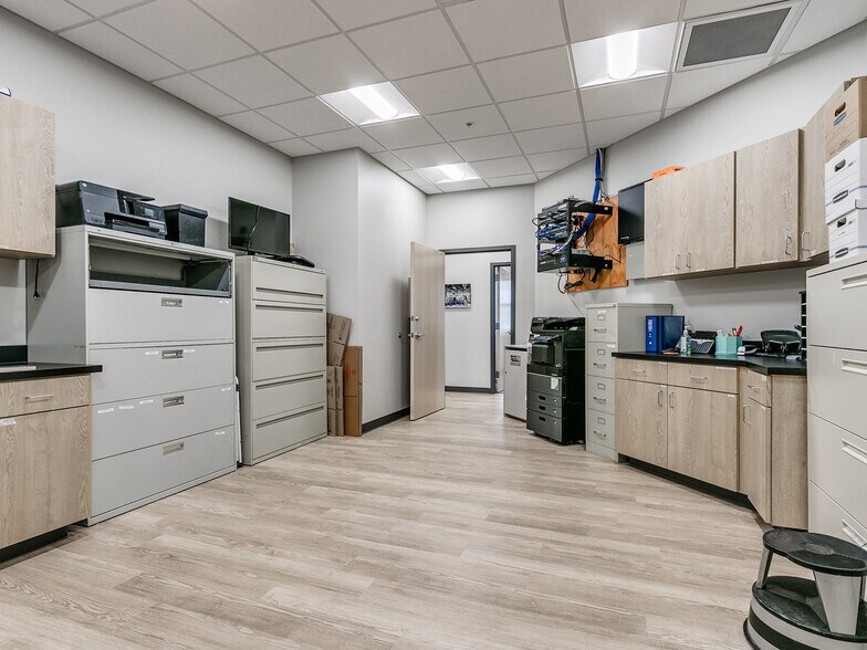 More Photos Of 8890 S Sunnylane Rd, Oklahoma City Flex For Sale