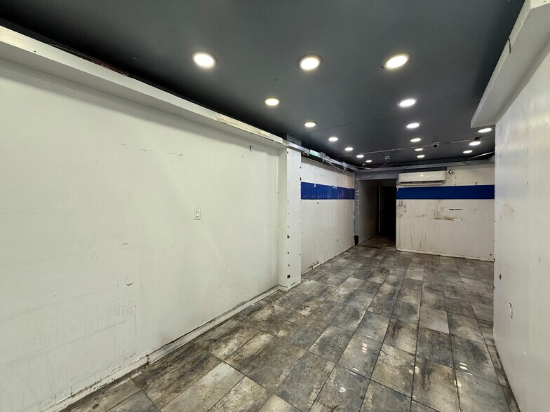 More Photos Of 2 W 125th St, New York Storefront Retail Residential For Lease