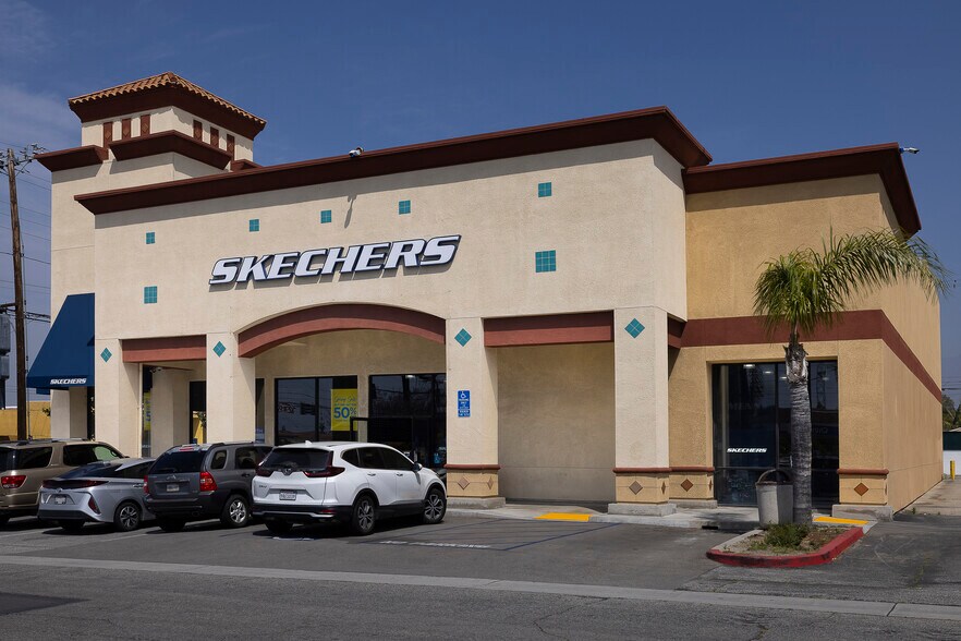 More Photos Of 422 S Azusa Ave, Azusa Unknown For Lease