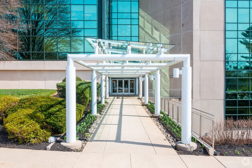 More Photos Of 201 King of Prussia Rd, Radnor Unknown For Lease