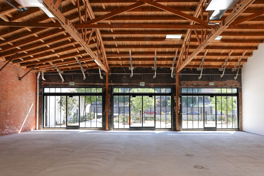 More Photos Of 3300 W Sunset Blvd, Los Angeles Unknown For Lease