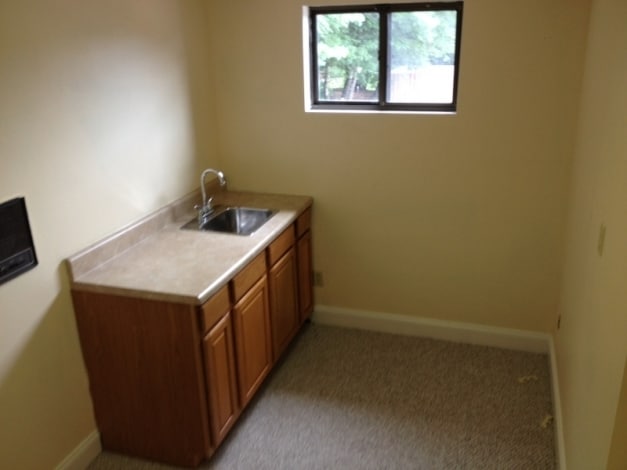 More Photos Of 107 Merrimon Ave, Asheville Office Residential For Lease