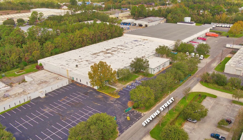 More Photos Of 330 Stevens St, Jacksonville Warehouse For Lease