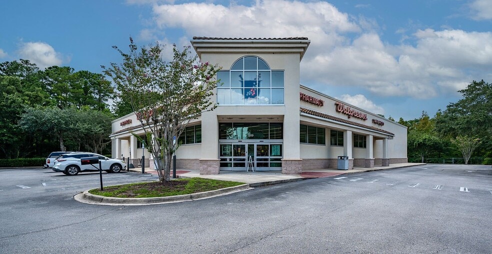 More Photos Of 609 Kingsley Ave, Orange Park Drugstore For Sale