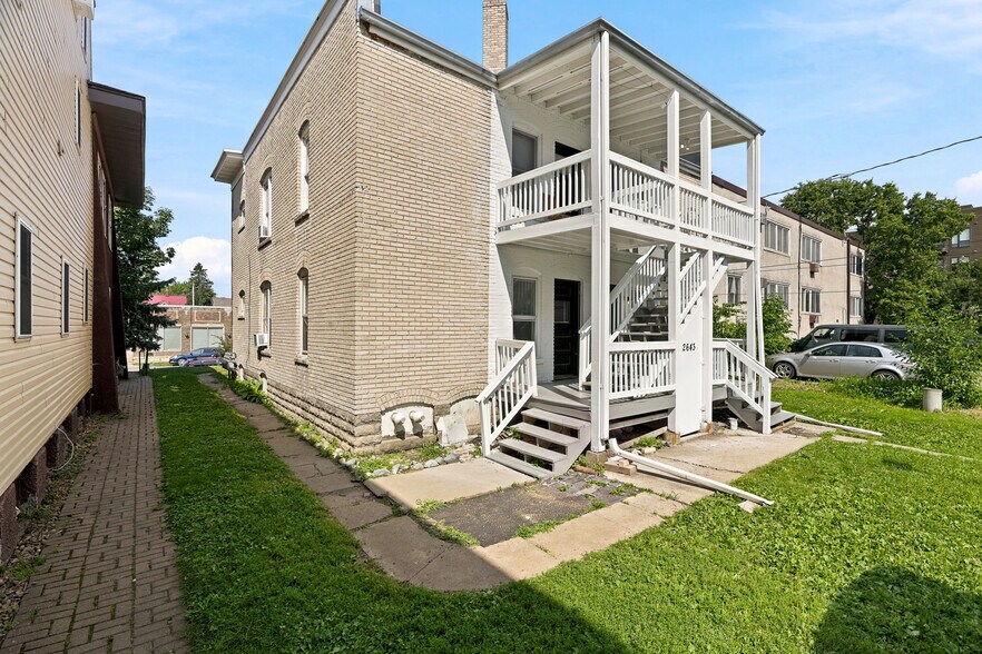 More Photos Of 2641 Lyndale Ave S, Minneapolis Apartments For Sale