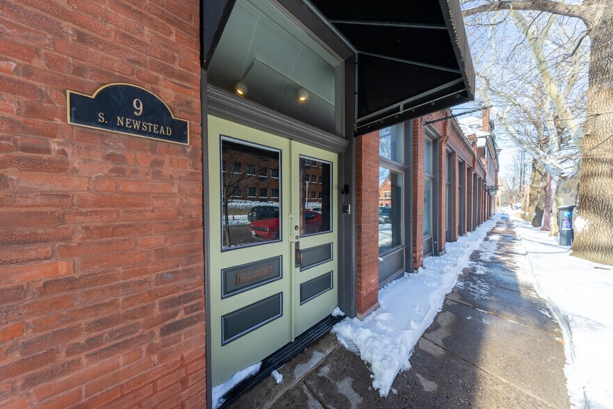 More Photos Of 5 S Newstead Ave, Saint Louis Office For Sale