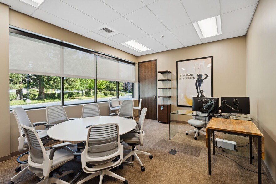 More Photos Of 560-562 Technology Way, Napa Warehouse For Lease