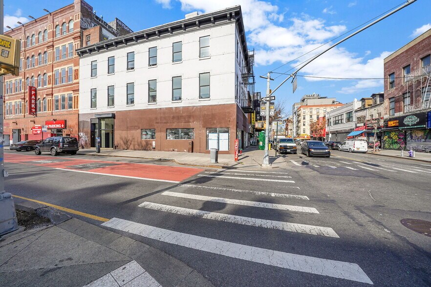 More Photos Of 305-307 305-307 Grand Street St, New York Bank For Lease
