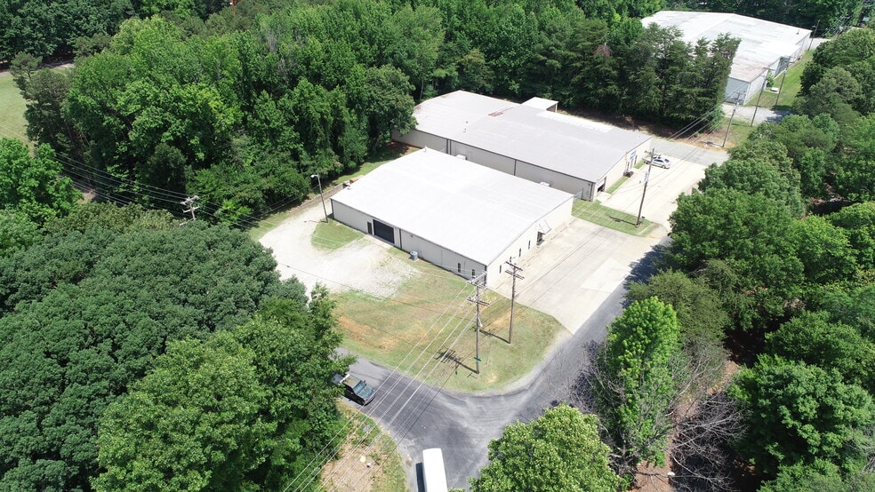 More Photos Of 1710 Belmar St, High Point Warehouse For Sale