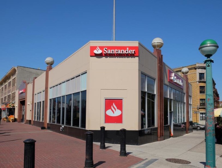 Primary Photo Of 23 Newkirk Plz, Brooklyn Bank For Lease