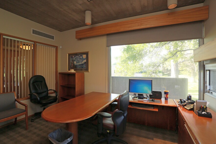More Photos Of 4 Inverness Ct E, Englewood Office For Sale