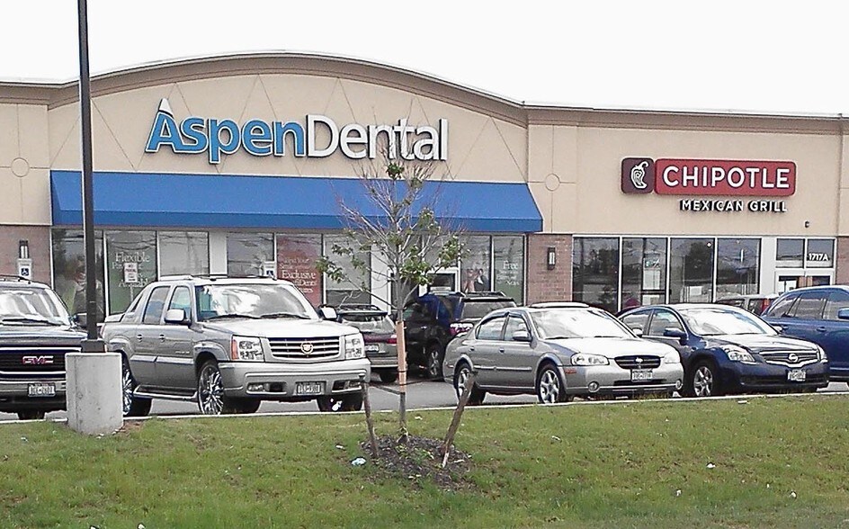 More Photos Of 1717 Walden Ave, Cheektowaga Freestanding For Sale