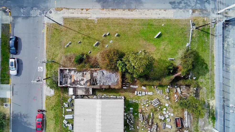 More Photos Of 918 E Broad St, Savannah Warehouse For Sale