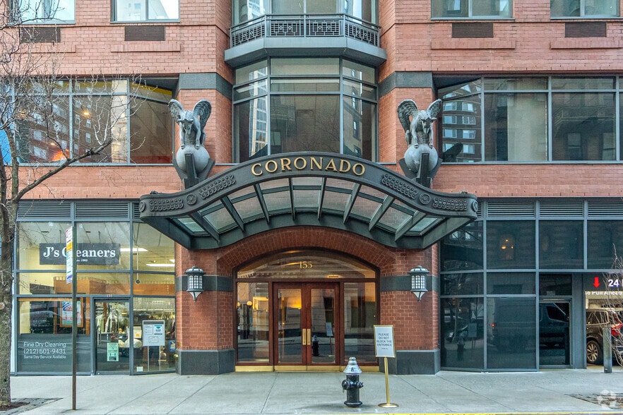 More Photos Of 155 W 70th St, New York Apartments For Lease