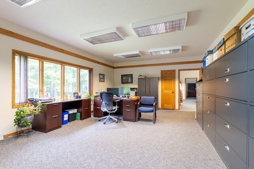 More Photos Of 226126 Hummingbird Rd, Wausau Medical For Sale