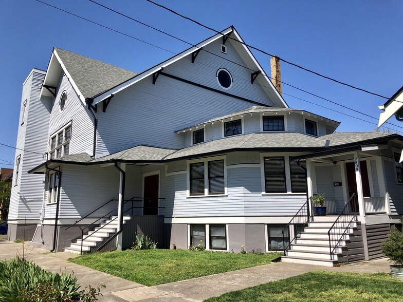 Primary Photo Of 7809 NE Everett St, Portland Religious Facility For Sale