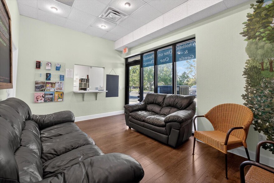 More Photos Of 14141 46th St N, Clearwater Medical For Sale