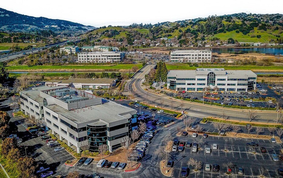 More Photos Of 75 Rowland Way, Novato Medical For Lease