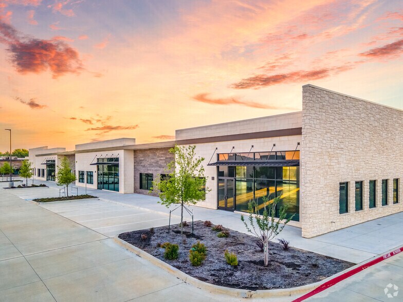 More Photos Of 445 S Kimball Ave, Southlake Unknown For Lease