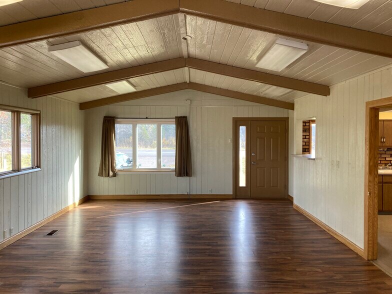 More Photos Of 5215 Rice Lake Rd, Duluth Schools For Lease