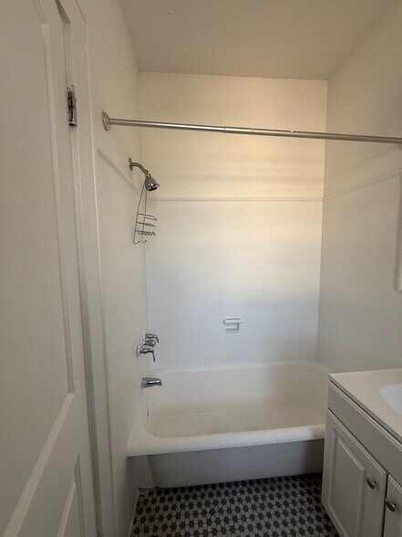 More Photos Of 150 Church St SW, Pelham Office Residential For Sale