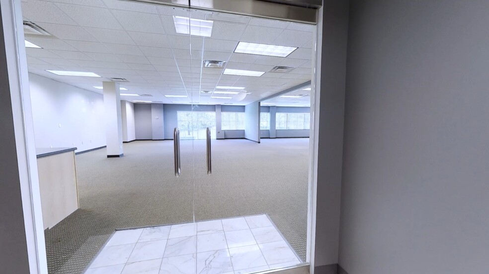 More Photos Of 4664 Campus Dr, Kalamazoo Office For Lease