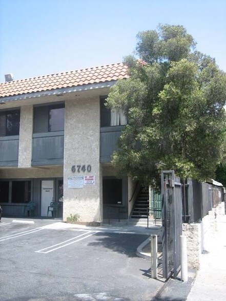 More Photos Of 6740 Kester Ave, Van Nuys Office For Lease