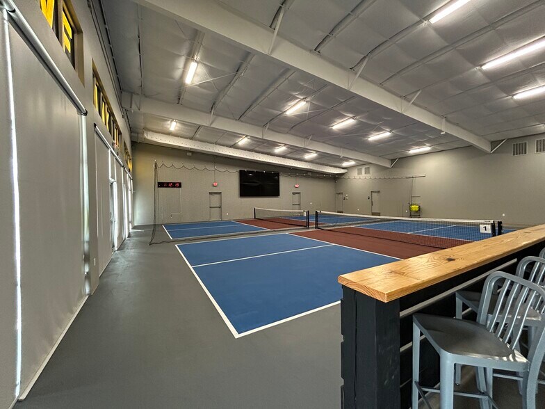 More Photos Of 8410 Line Ave, Shreveport General Retail For Lease