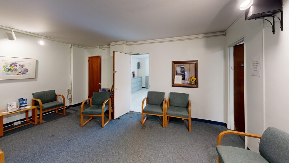 More Photos Of 5910 Queens Blvd, Woodside Apartments For Lease