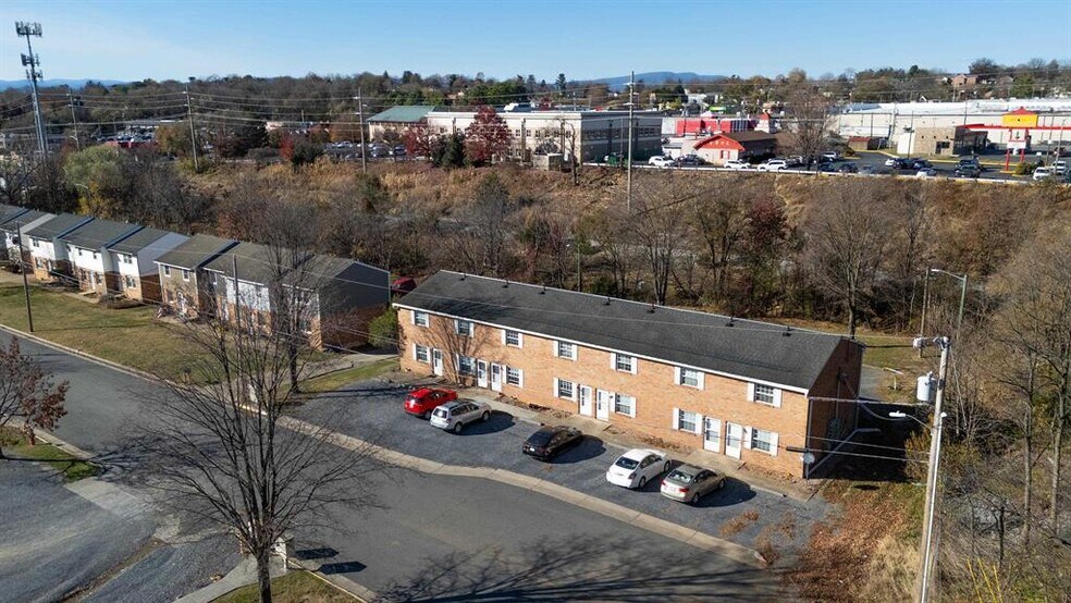 More Photos Of 92 Dutch Mill Ct, Harrisonburg Apartments For Sale
