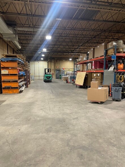 More Photos Of 2318 1st St NE, Minneapolis Warehouse For Sale