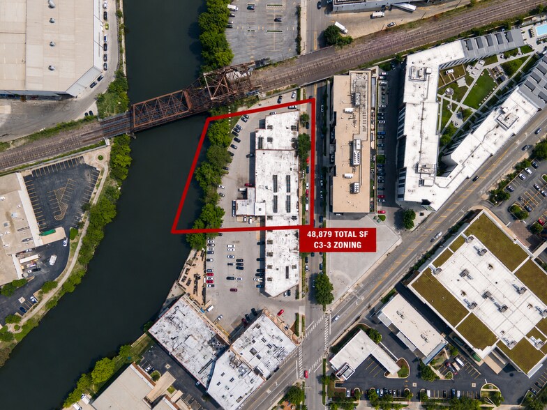 More Photos Of 1716-1746 W Webster Ave, Chicago Light Manufacturing For Sale