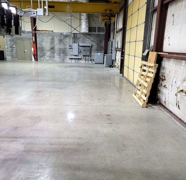 More Photos Of 531 Corning Way, Martinsburg Warehouse For Lease