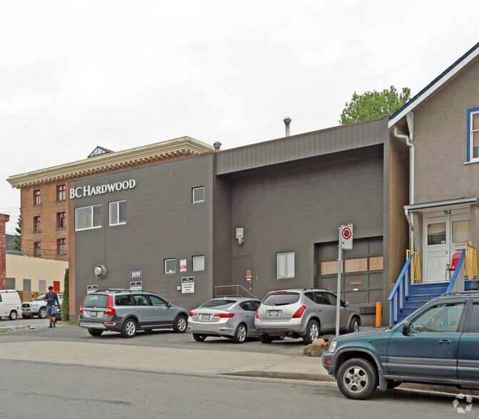 More Photos Of 2227 E Quebec St, Vancouver Warehouse For Sale