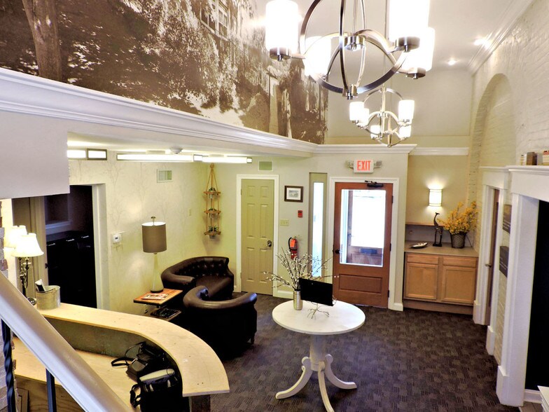 More Photos Of 207 Leedom St, Jenkintown Office Residential For Lease