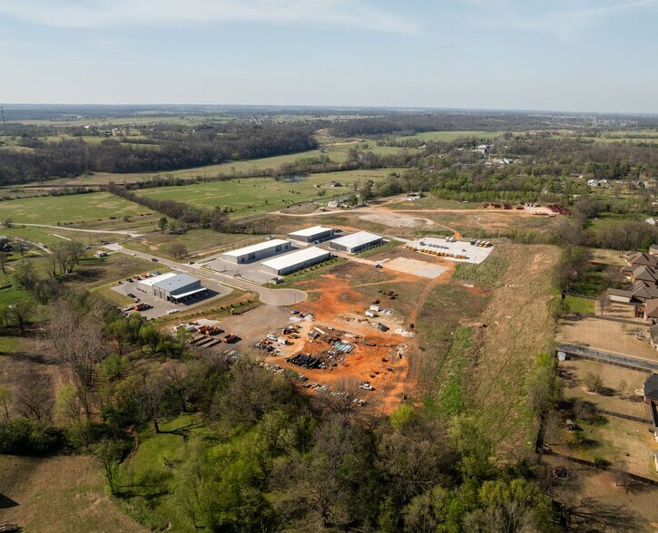 More Photos Of 162 Grading Ln, Cave Springs Unknown For Lease