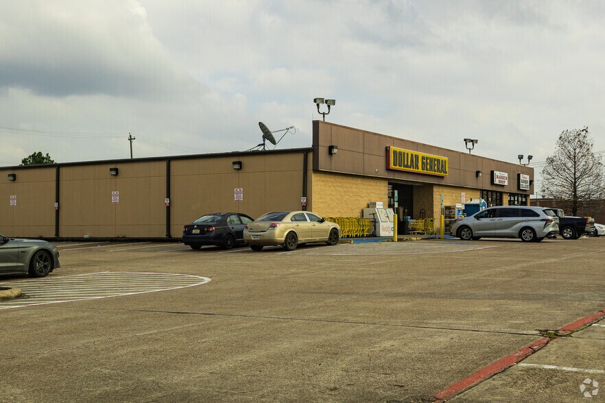 Primary Photo Of 3631 S Main St, Pearland Storefront For Lease