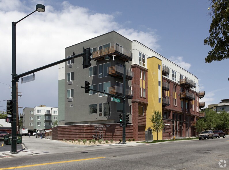 More Photos Of 2424-2434 W Caithness Pl, Denver Apartments For Lease