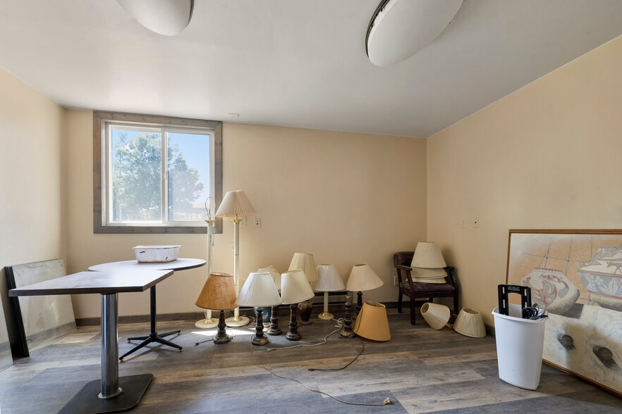 More Photos Of 537 2nd St, Havre Hotel For Sale