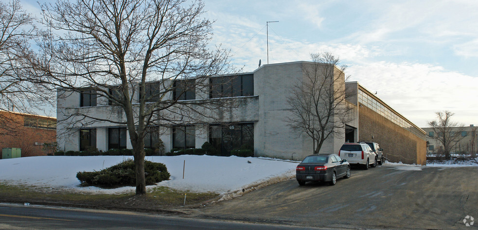 Primary Photo Of 65 Oser Ave, Hauppauge Warehouse For Lease