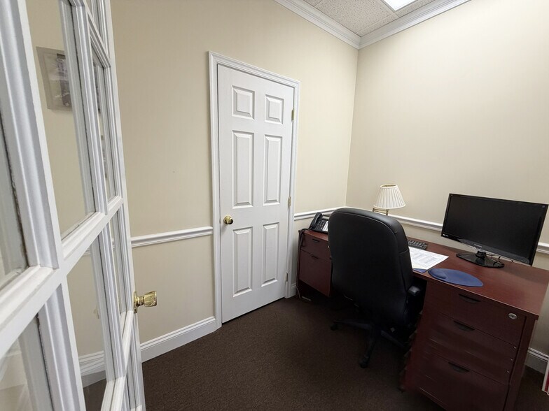 More Photos Of 303-309 S Main St, Bel Air Office For Lease