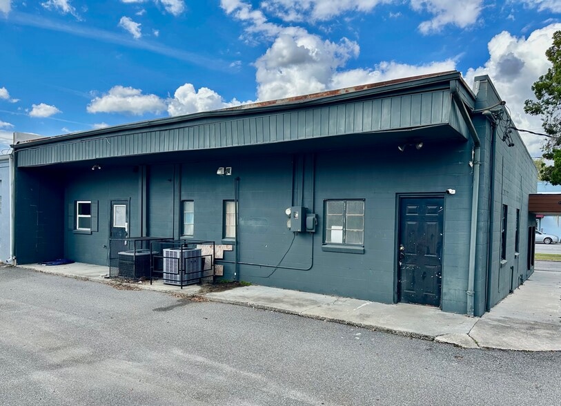 More Photos Of 119-121 Allamanda Dr, Lakeland Freestanding For Sale