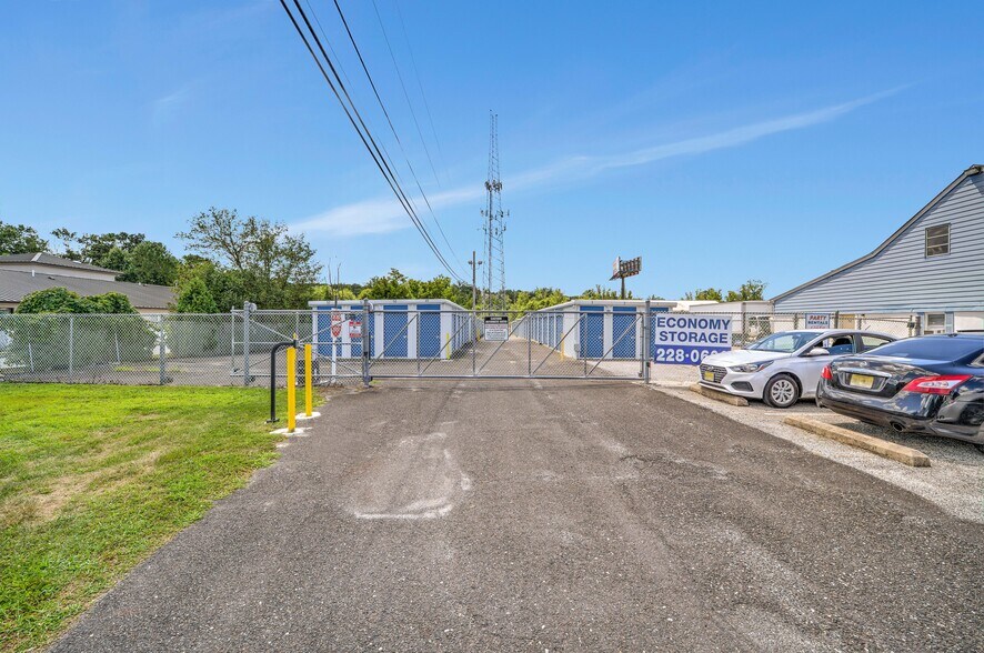 More Photos Of 1651 Sicklerville Rd, Sicklerville Self Storage For Sale