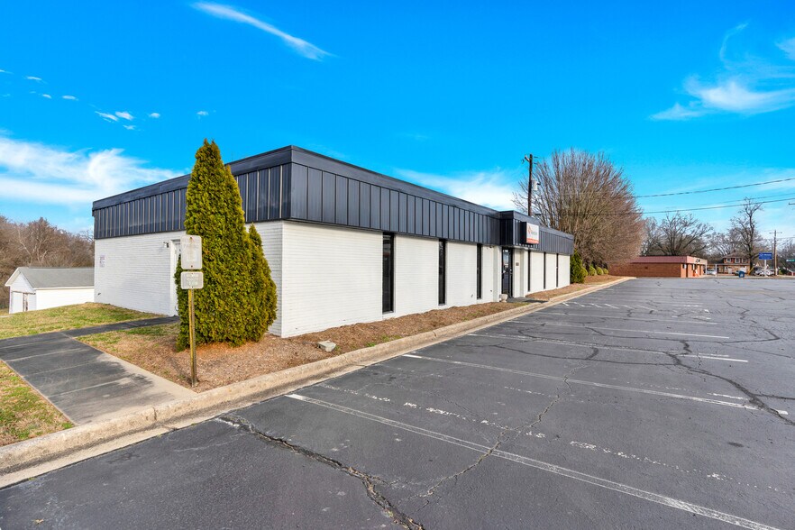 More Photos Of 1473 Dale Earnhardt Blvd, Kannapolis Medical For Sale