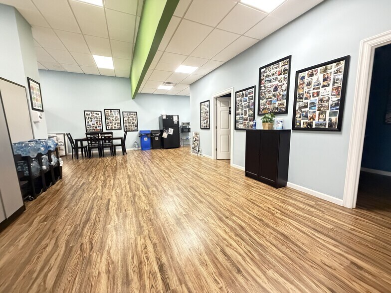 More Photos Of 200 Boston Post Rd, Orange Unknown For Lease