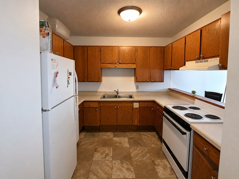 More Photos Of 835 Driftwood Dr, Saint Cloud Apartments For Sale