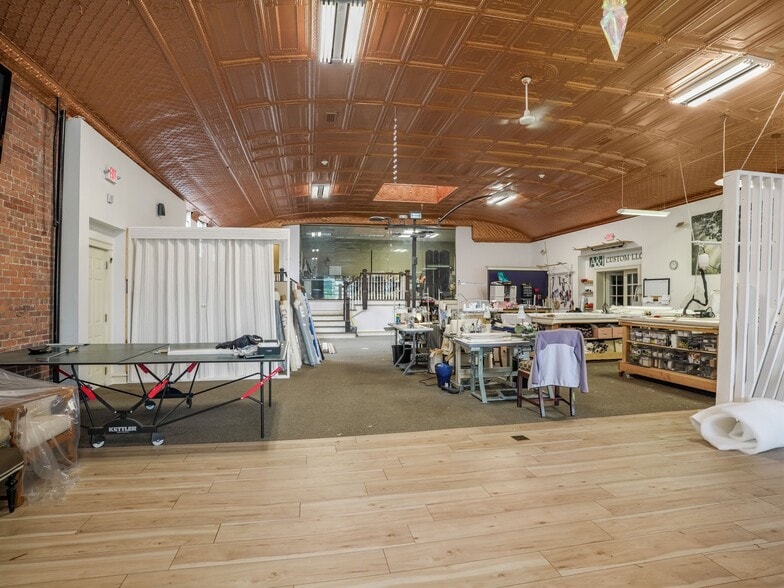 More Photos Of 253-259 Mill St, Greenwich General Retail For Lease