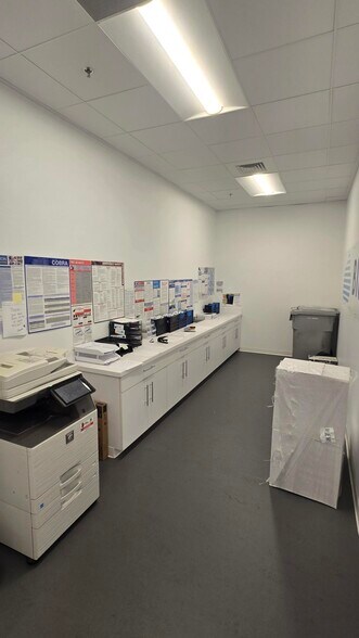 More Photos Of 1501 Belle Isle Ave, Mount Pleasant Office For Lease